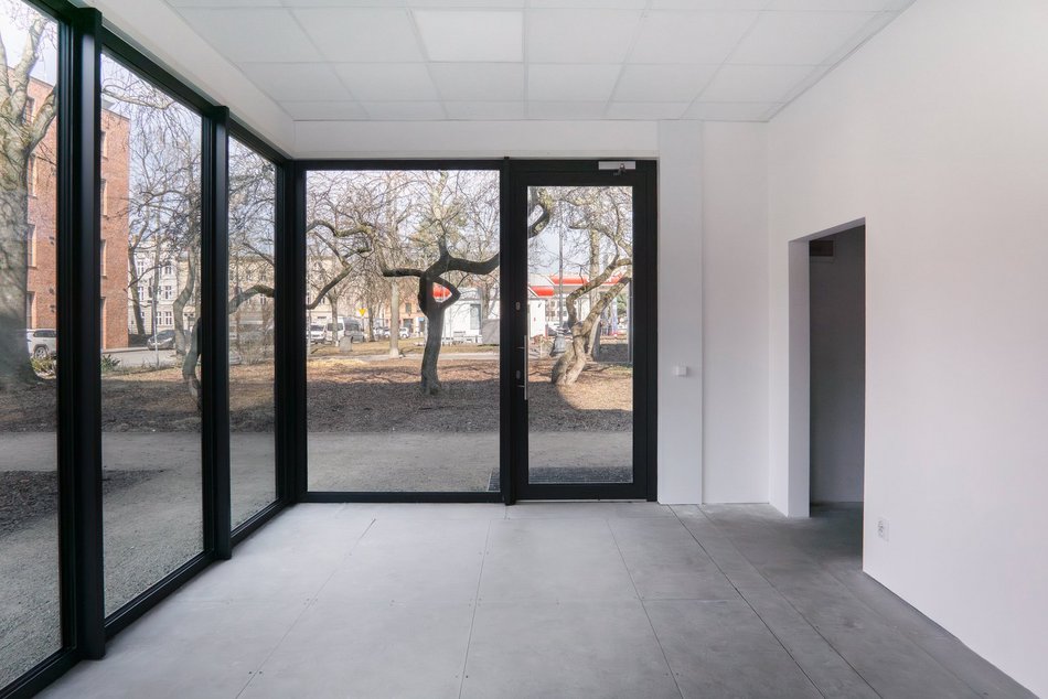 Łódź. Plac Komuny Paryskiej w Łodzi otwiera się na najemców. Stwórz tam własny biznes!