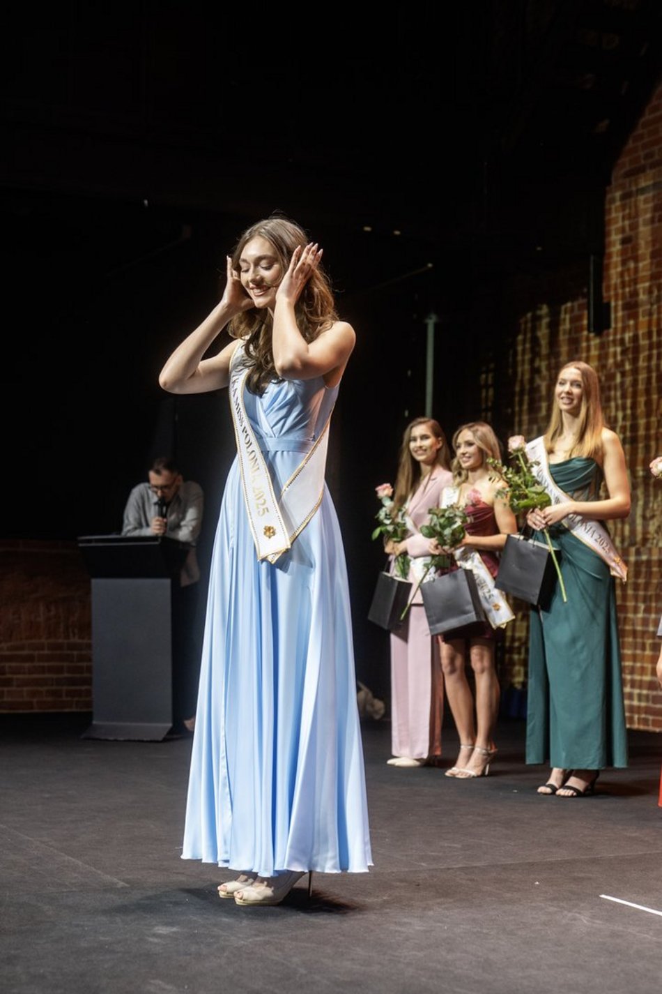 Przedstawienie finalistek Miss Polonia 2025 w Łodzi. Wzruszające pożegnanie Mai Klajdy