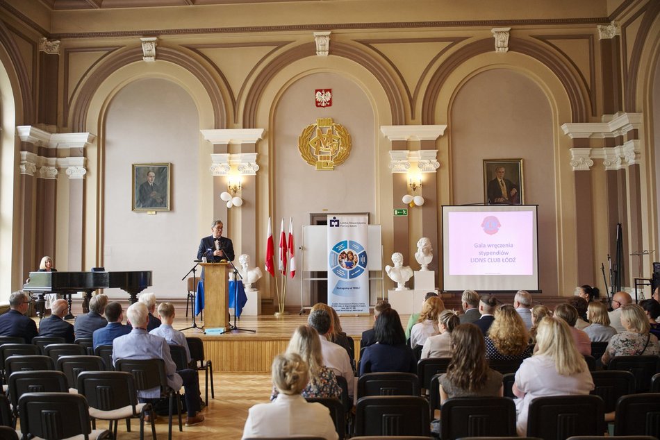 Wręczenie stypendiów ufundowanych przez Lions Club Łódź