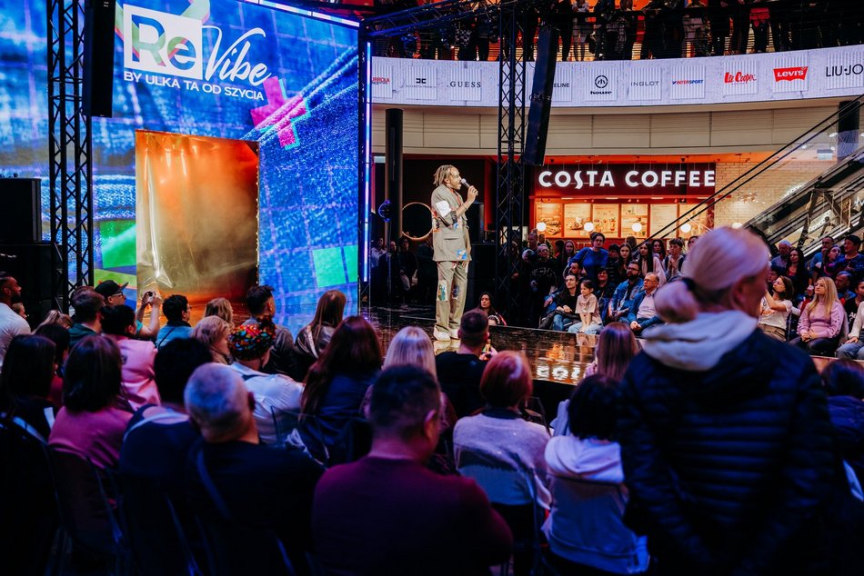 Łódź. Manufaktura Fashion Week w Łodzi. Kolekcja Jarosława Ewerta, koncert Andrzeja Piasecznego i więcej