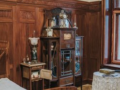 Łódź. Zabytkowa tapeta w Pałacu Rodziny Poznańskich