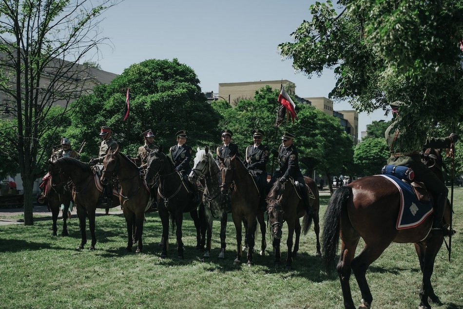 Łódź. Święto Wojska Polskiego w Łodzi. Wielka parada, piknik, rekonstrukcje historyczne