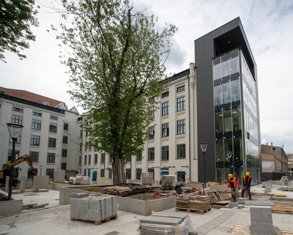 Fabryki przy ul. Sienkiewicza 61 i 63 - remont