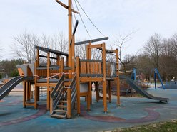 Łódź. Przeglądy placów zabaw w Łodzi. Piracki statek na Młynku w odświeżonym wydaniu