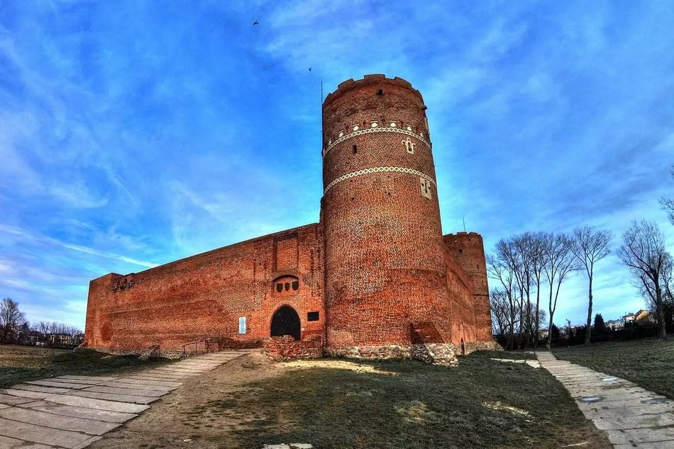Łódź. Wycieczki z PTTK Łódź. Królewski Wilanów, perły Lubelszczyzny, weekendowe Mazury i więcej