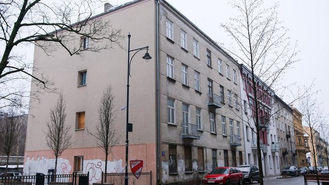 Remont ruiny przy Włókienniczej w Łodzi. Miasto wygrało walkę o wykupienie kamienicy! [ZDJĘCIA]