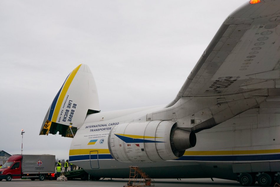 Największy samolot cargo na świecie wylądował na lotnisku w Łodzi