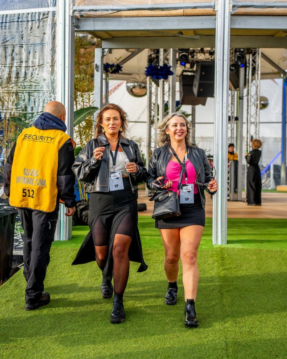 Łódź. Audioriver 2025 w Łodzi wystartował! Na Łódzkie Błonia docierają pierwsi festiwalowicze [ZDJĘCIA]