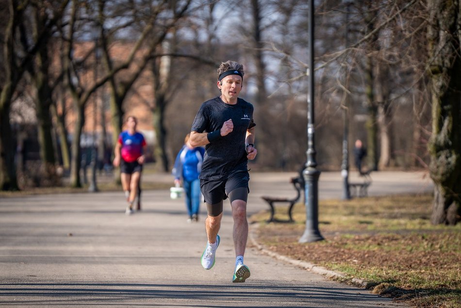 Łódź. Parkrun w Parku Poniatowskiego w Łodzi. Brałeś udział w biegu? Znajdź się na zdjęciach!