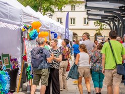 Łódź. „Piknik bez barier” na Starym Rynku w Łodzi. Dobra zabawa, darmowe porady i integracja!