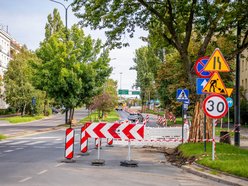 Łódź. Remont Uniwersyteckiej w Łodzi. Stara nawierzchnia już zerwana!