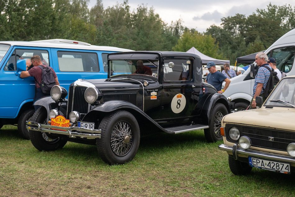 Łódź. Moto Weteran Bazar w Łodzi. Prawdziwy raj dla kolekcjonerów zabytkowych pojazdów