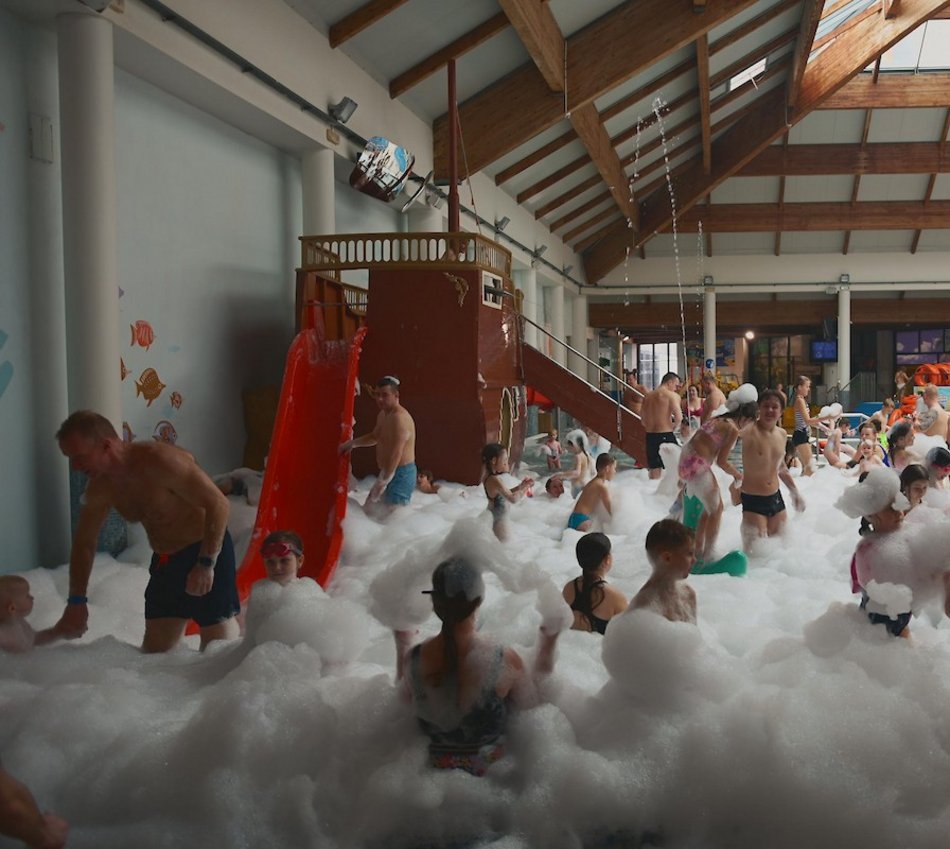 Łódź. Piana Party w Aquaparku Fala