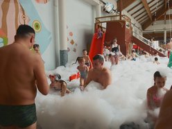 Łódź. Piana Party w Aquaparku Fala