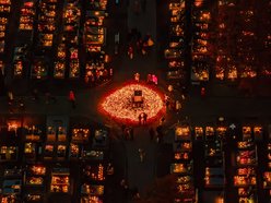 Cmentarz Szczecińska w Łodzi wygląda magicznie. Wybierz się na spacer w zaduszki