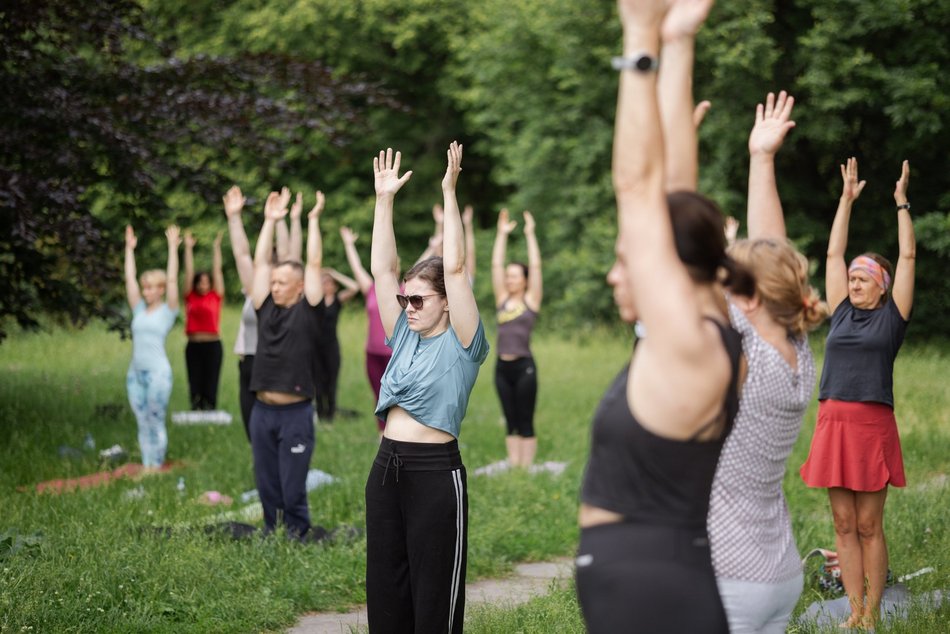 Łódź. Joga w Parku Podolskim w Łodzi. Dobra energia na rozpoczęcie weekendu!