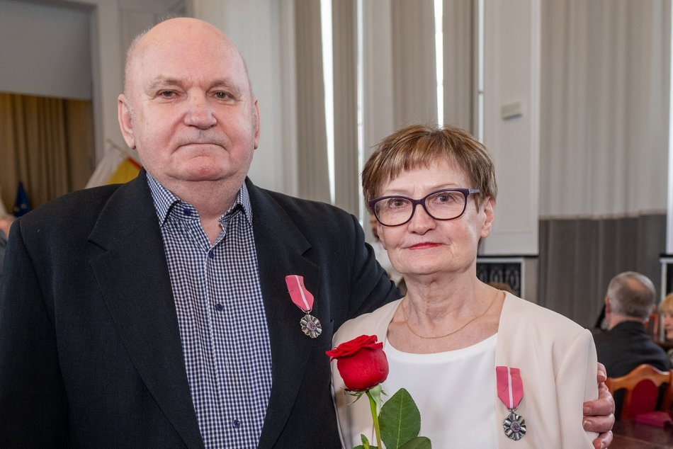 Łódź. Medale za długoletnie pożycie małżeńskie. Ich miłość przetrwała pół wieku!
