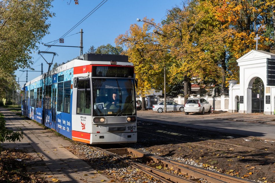 Łódź. MPK Łódź na cmentarze. Więcej kursów i specjalne linie 25-26 października