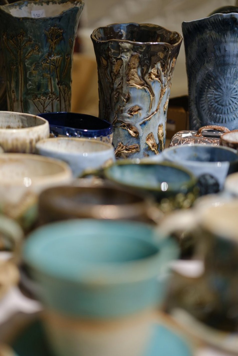 Łódź. Rękodzielnia na Piotrkowskiej w Łodzi. Kilkadziesiąt stoisk i różnorodny asortyment