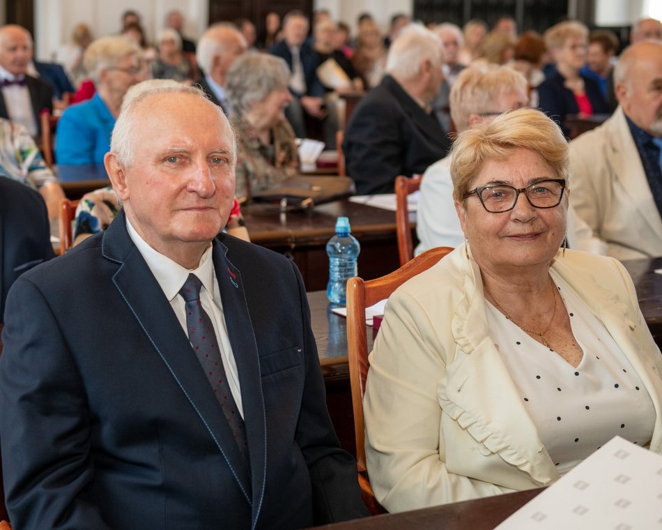 Medale za długoletnie pożycie małżeńskie trafiły do jubilatów z Łodzi.