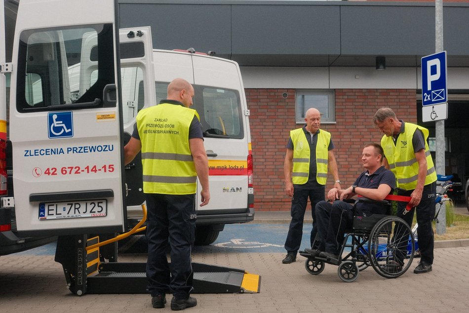 Nowe samochody MPK Łódź do przewozu osób z niepełnosprawnościami