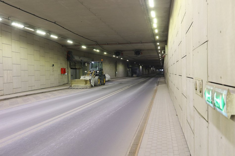 Łódź. Z podziemnej ulicy Hasa wprost na nowe parkingi. Rośnie inwestycja w Nowym Centrum Łodzi