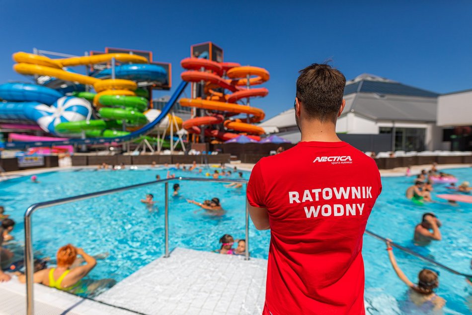Łódź. Dbają o bezpieczeństwo nad wodą w Łodzi. Poznaj kulisy pracy ratowników w Aquaparku Fala w Łodzi