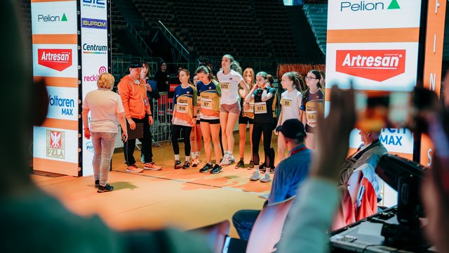 DOZ Maraton Łódź 2024. Dzieci pobiegły bijąc swoje rekordy! [ZDJĘCIA]