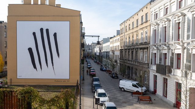 Nowy mural na kamienicy przy Włókienniczej w Łodzi. To malunek Józefa Robakowskiego [ZDJĘCIA]