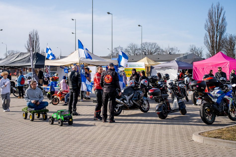 Łódź. Piknik AutoMocne przy Moto Arenie w Łodzi. Masa atrakcji dla każdego na Dzień Kobiet