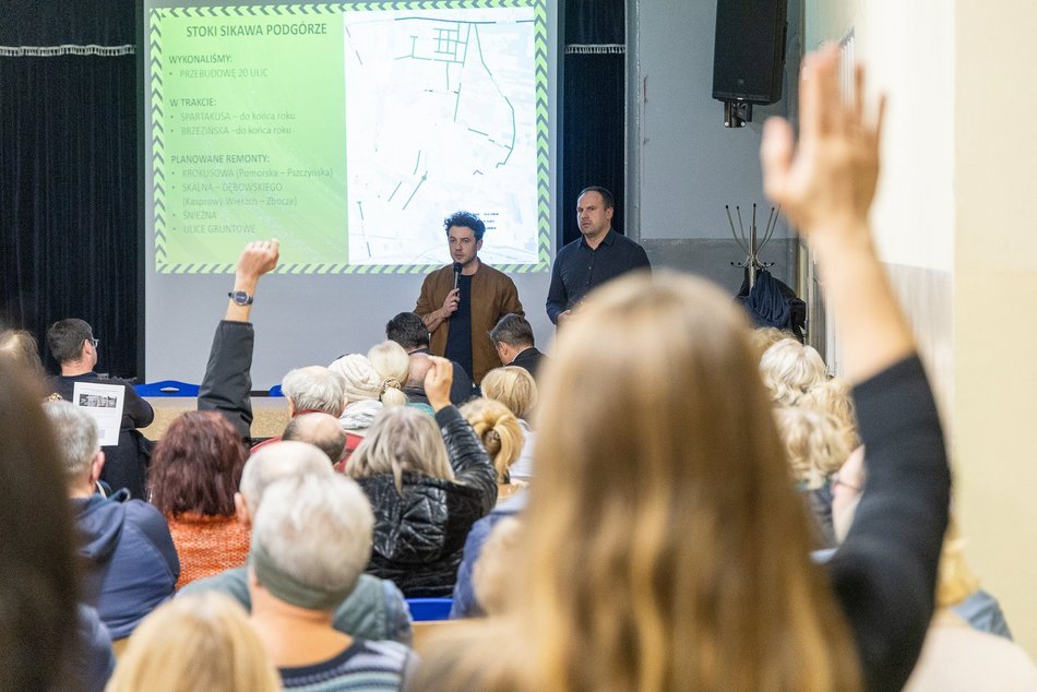 Łódź. Remonty dróg na Stokach w Łodzi. Duża frekwencja na spotkaniu z mieszkańcami