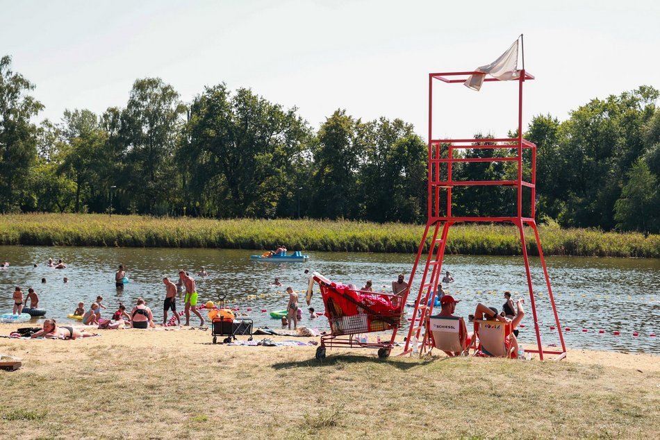 Łódź. Upalny weekend na Stawach Jana w Łodzi. Tak wypoczywają łodzianie!