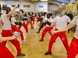 Twoje dziecko nudzi się po szkole? W Łodzi ma w czym wybierać! Robotyka, cosplay, baseball i więcej