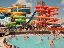 Łódź. Aloha Party w Aquaparku Fala. Hawajski weekend w centrum Łodzi