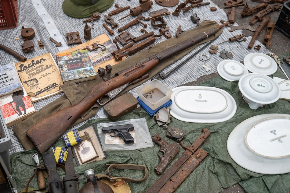 Łódź. Moto Weteran Bazar w Łodzi. Prawdziwy raj dla kolekcjonerów zabytkowych pojazdów