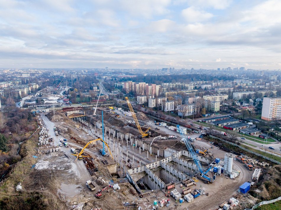 Tunel pod Łodzią. Budowa stacji Łódź Koziny nie zwalnia tempa