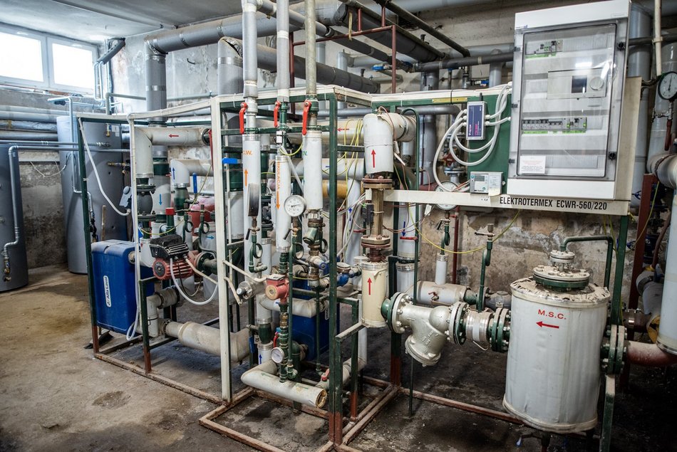 IX LO w Łodzi - fotowoltaika, ekologiczny ogródek i pompa ciepła