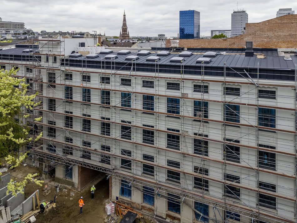 Remont fabryk pasaż Schillera ulica Sienkiewicza plac budowy