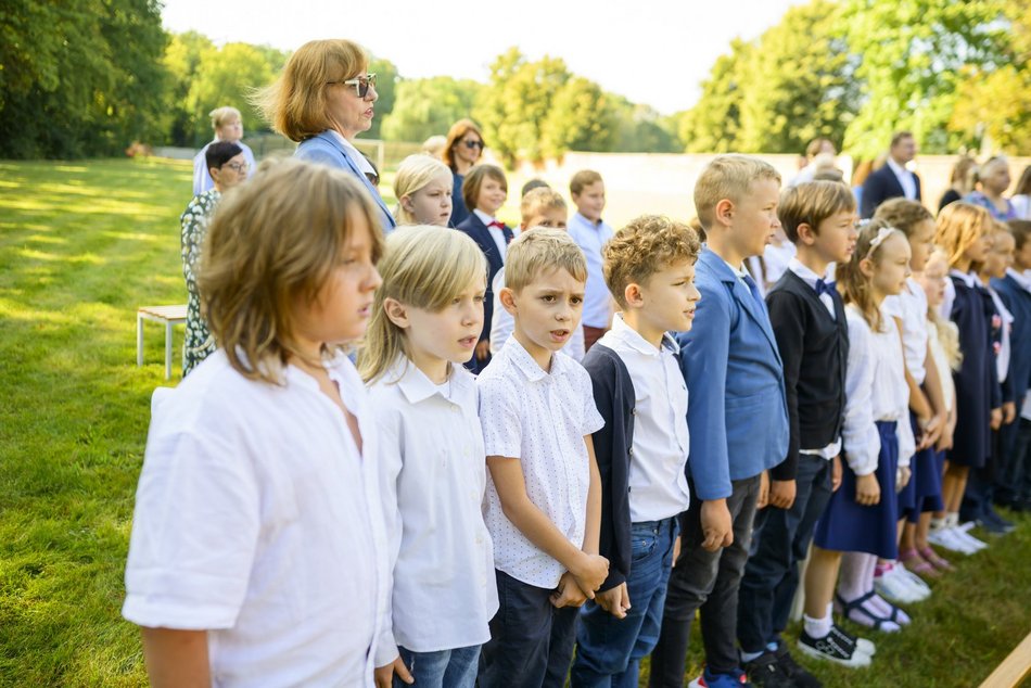 Rozpoczęcie roku szkolnego w Szkole Podstawowej nr 61 w Łodzi. Była niespodzianka