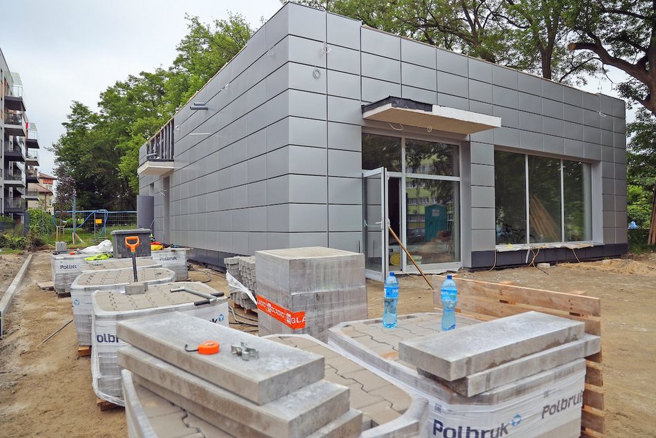 Łódź. Nowy pawilon handlowy przy Górniczej w Łodzi. Budowa na Bałutach nie zwalnia tempa