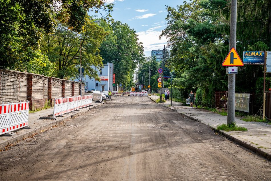 Łódź. Remont Kniaziewicza. Po pierwszych rozbiórkach czas na prace ziemne