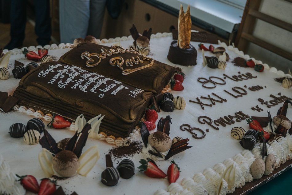 Łódź. Urodziny XXI Liceum Ogólnokształcącego w Łodzi. Huczne obchody z okazji 80-lecia