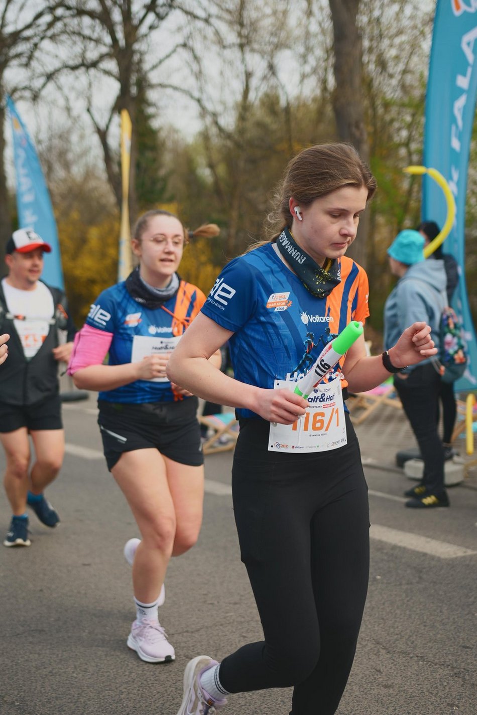 Łódź. DOZ Maraton Łódź 2026. Brałeś udział w biegu? Odszukaj się w galerii i zapisz na pamiątkę!