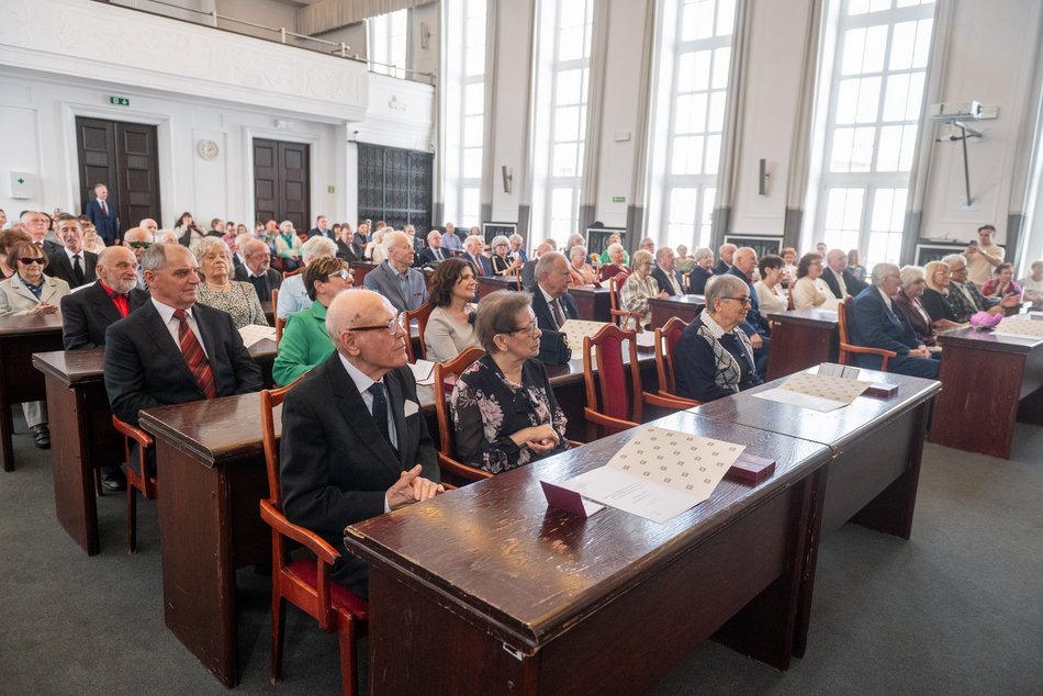 Łódź. Medale za długoletnie pożycie małżeńskie. Ich miłość przetrwała pół wieku!
