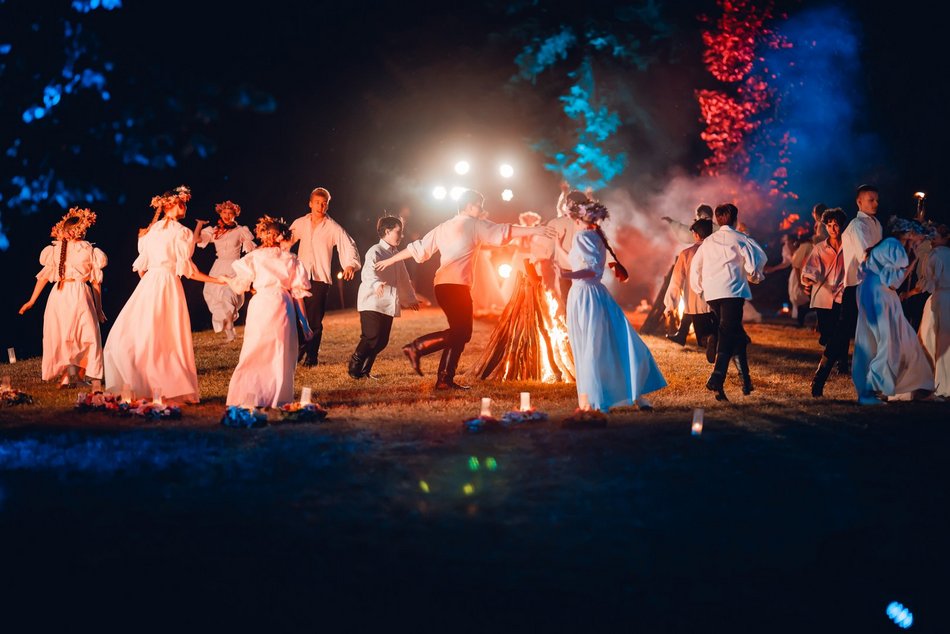 Łódź. Noc Świętojańska w Ogrodzie Botanicznym w Łodzi. Pełno magii, tańca i niezwykłych rytuałów