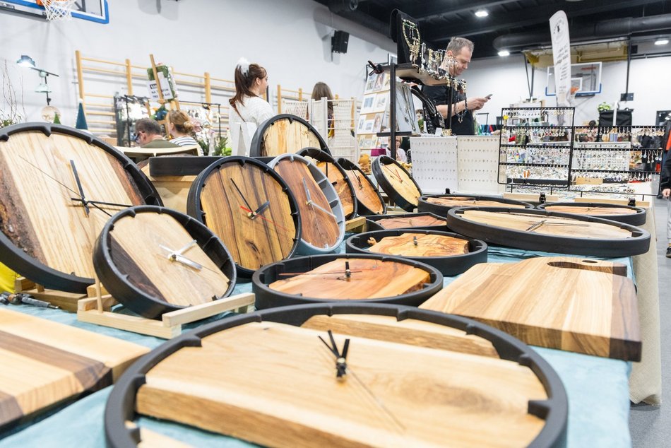 Łódź. Świąteczne Targi Starocie na Księżym Młynie w Łodzi. Znajdziesz tam unikatowe prezenty