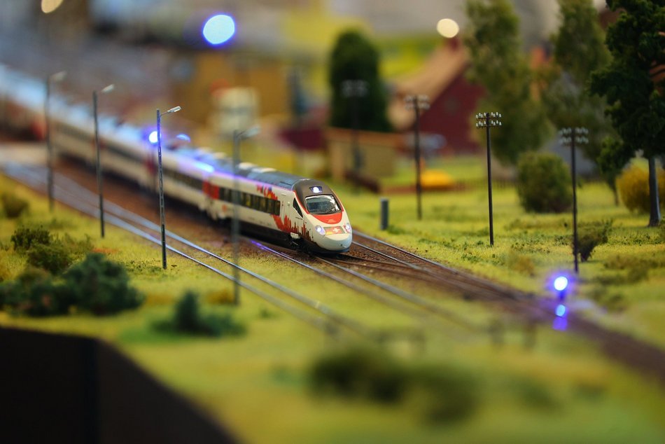 Łódź. Wystawa Makiet Kolejowych na dworcu Łódź Fabryczna. Święto miłośników pociągów