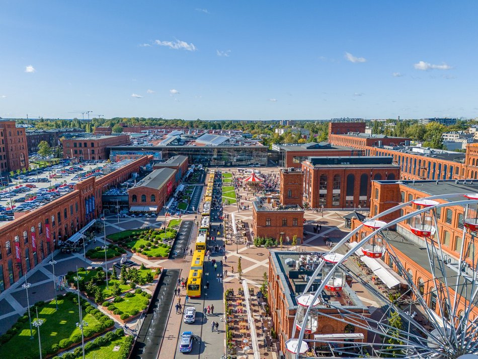 Wielka parada autobusów przejechała ulicami Łodzi
