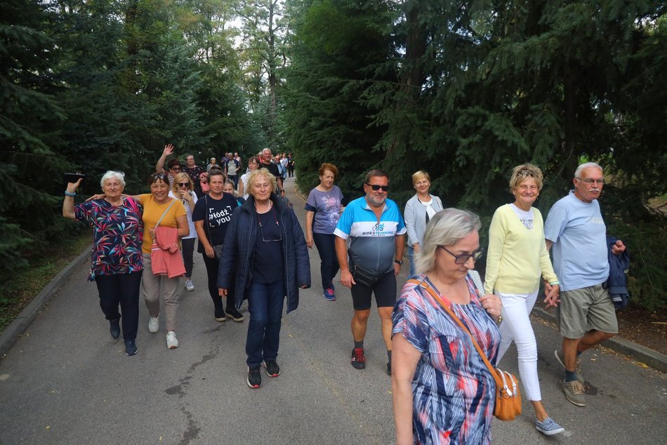 Zwiedzanie podziemnej katedry na Stokach z okazji 600. Urodzin Łodzi