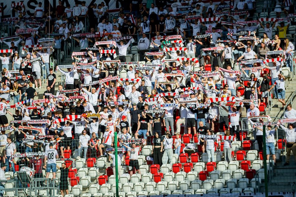Łódź. Kibice na meczu ŁKS Łódź ze Zniczem Pruszków. Byłeś? Odszukaj się w galerii